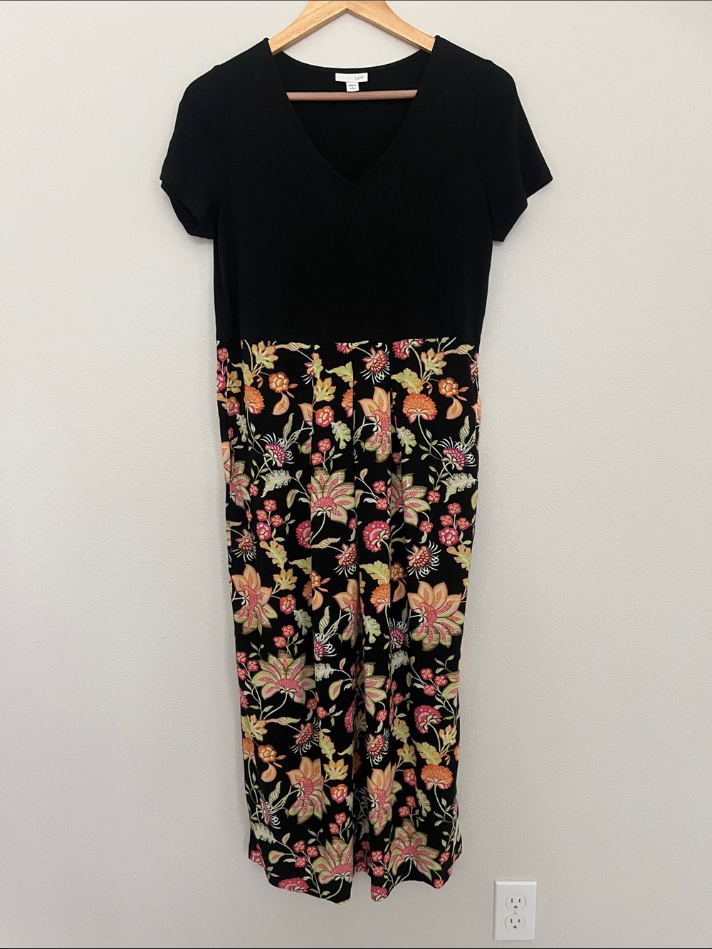 J. Jill Petite Small Black Floral Border Dress Pockets Midi Soft Knit